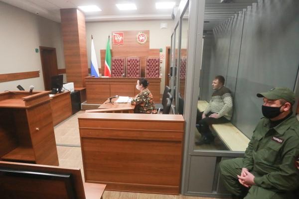 «Ты кого на... послал?»: в Казани решили примерно наказать уголовника, который обматерил судью «Ты кого на... послал?»: в Казани решили примерно наказать уголовника, который обматерил судью