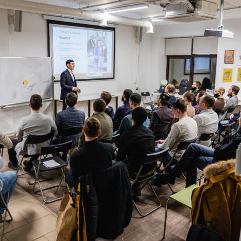 Мусульманской молодежи в Казани на публичном Лектории рассказали об &laquo;Ironman&raquo;