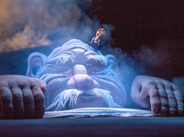 Художник-бутафор театра «Экият»: «Кукла может обидеться и напакостить во время представления» Художник-бутафор театра «Экият»: «Кукла может обидеться и напакостить во время представления»