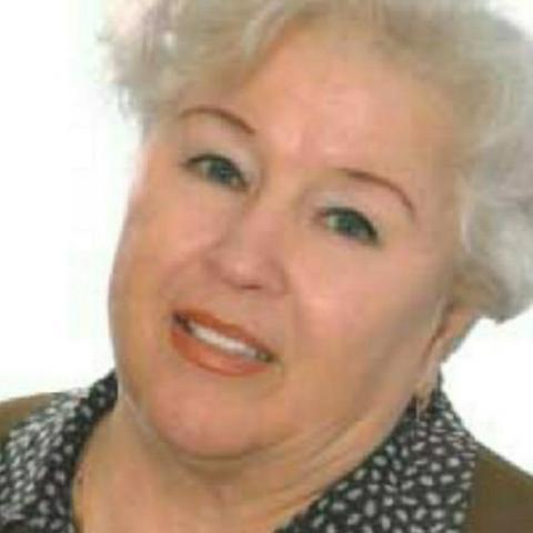 Прощание с первым директором челнинской гимназии №76 пройдет завтра Прощание с первым директором челнинской гимназии №76 пройдет завтра