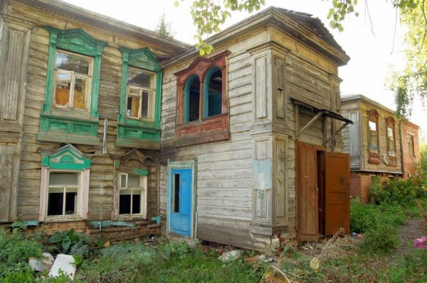 «Чистополь гибнет, а всем наплевать!»: жителям старинного городка в Татарстане стыдно перед туристами «Чистополь гибнет, а всем наплевать!»: жителям старинного городка в Татарстане стыдно перед туристами