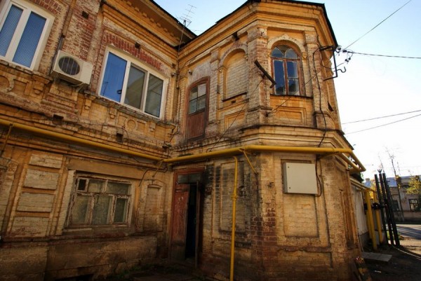 «Чистополь гибнет, а всем наплевать!»: жителям старинного городка в Татарстане стыдно перед туристами «Чистополь гибнет, а всем наплевать!»: жителям старинного городка в Татарстане стыдно перед туристами