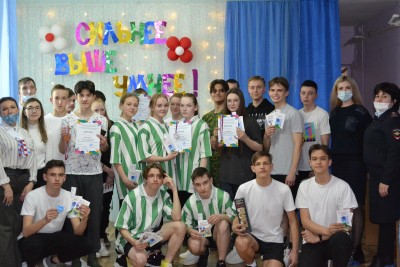 В рамках акции &laquo;Дети России - 2021&raquo;  сотрудники полиции присоединились к спортивно-игровой программе &laquo;Быстрее, выше, умнее&raquo;