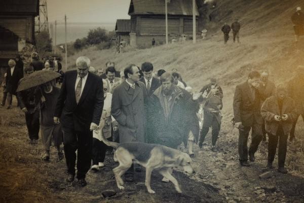 Очаровательное захолустье: выставка, посвященная Казани и Свияжску 90-х, пробирает до слез