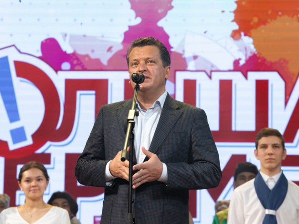 Мэр Казани Ильсур Метшин наградил победителей городского фестиваля &laquo;Большая перемена&raquo;