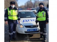 Сотрудники ГИБДД г. Казани помогли вовремя доставить ребенка в больницу