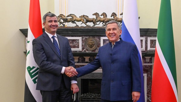 Минниханов предложил иракскому министру развивать сотрудничество с «Татнефтью» Минниханов предложил иракскому министру развивать сотрудничество с «Татнефтью»