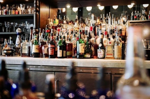 Мужчину из Высокогорского района подозревают в краже телефона в баре Мужчину из Высокогорского района подозревают в краже телефона в баре