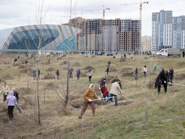 В Казани в субботнике приняли участие 60 тыс. горожан