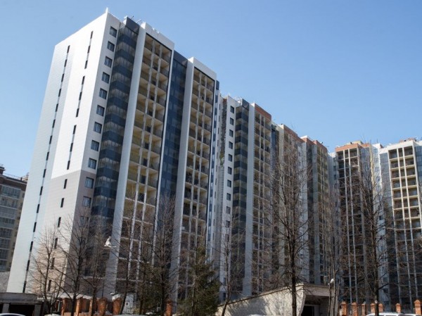 Марат Хуснуллин и Рустам Минниханов осмотрели в Казани достроенные дома дольщиков