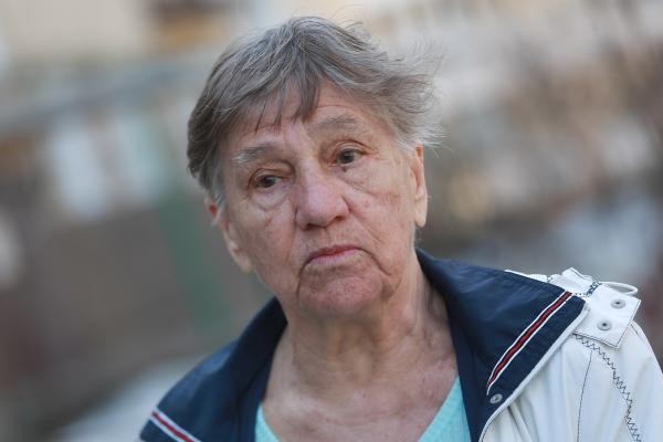 &laquo;Вот такое безобразие сотворили!&raquo;: на детской площадке в казанском дворе людей засасывают &laquo;зыбучие пески&raquo;