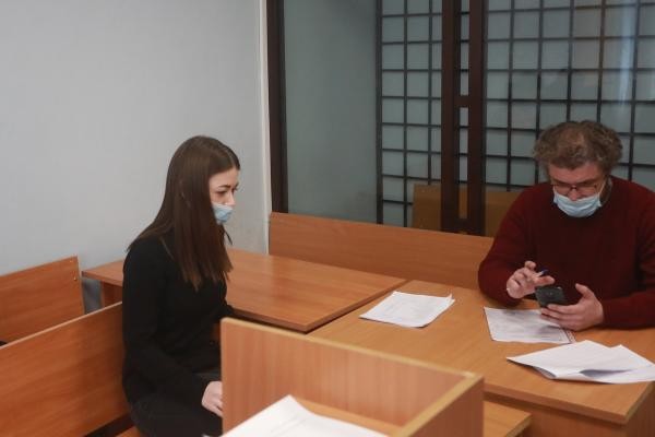  Чтобы деньги не кончались: сотрудница казанского банка  заделалась хакершей и спустила на шопинг 2 миллиона 