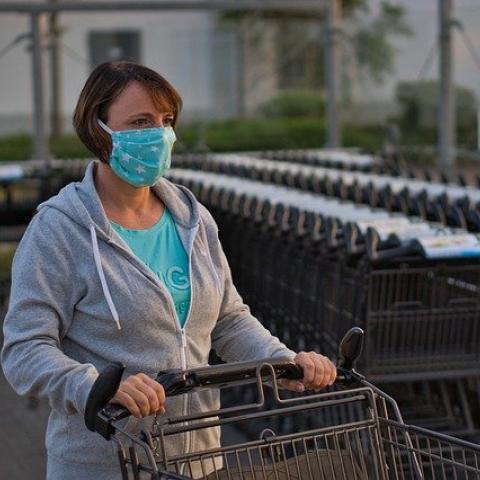 Стало известно, сколько казанцев поддержали пожизненный масочный режим