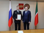 Главный федеральный инспектор по РТ вручил сотрудникам МВД Татарстана Благодарственные письма Полномочного представителя Президента РФ в ПФО