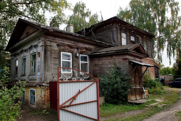 «Чистополь гибнет, а всем наплевать!»: жителям старинного городка в Татарстане стыдно перед туристами «Чистополь гибнет, а всем наплевать!»: жителям старинного городка в Татарстане стыдно перед туристами