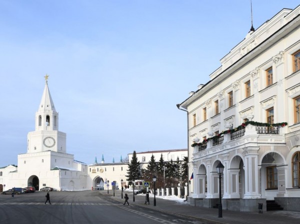 Топ-5 новостей понедельника: заговорят ли бармены на татарском и кто напишет книгу о Казани?