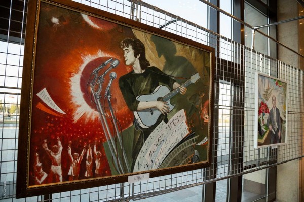 В театре Камала открылась выставка художника Валерия Скобеева (ФОТО)