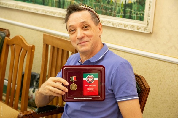 Равиль Ахметшин встретился с актерами Театра Камала (ФОТО)