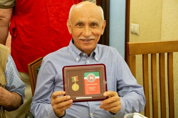 Равиль Ахметшин встретился с актерами Театра Камала (ФОТО)