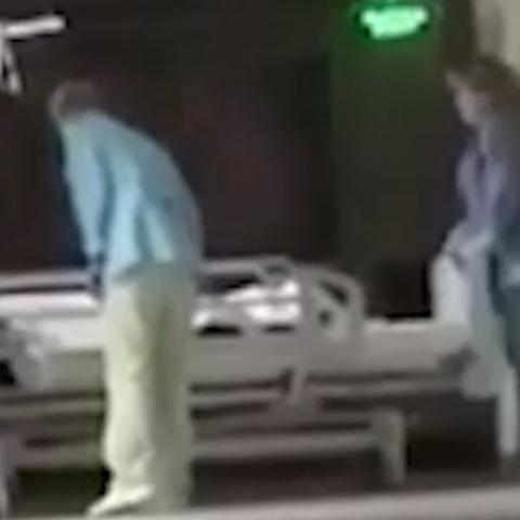 Следственный комитет проверит московскую больницу, где медсестры грозили искалечить пенсионерку и отправить в морг