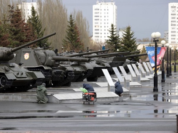 Мэр Казани проконтролировал готовность парка Победы к празднованию 9 Мая