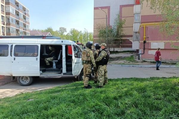 &laquo;Он как будто больной, ненормальный&raquo;: соседи виновника трагедии в казанской школе считали его скромным и странным