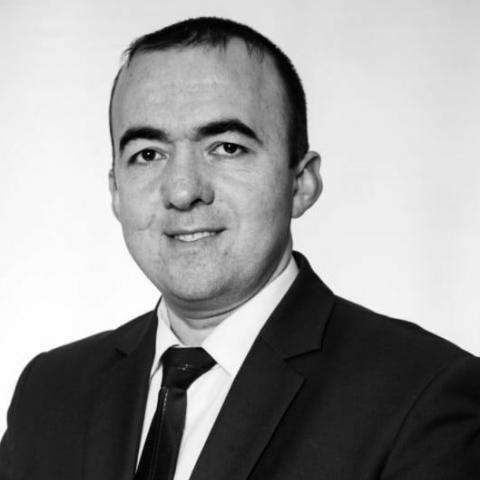 В Нижнекамске скончался 34-летний директор лицея-интерната №24