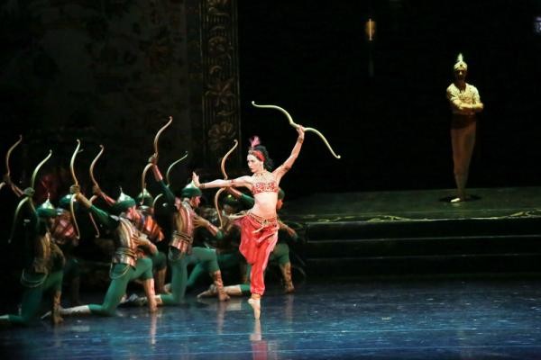 Какая такая восточная любовь?.. Шахерезада и царевна Будур усладили зрителей Нуриевского в Казани