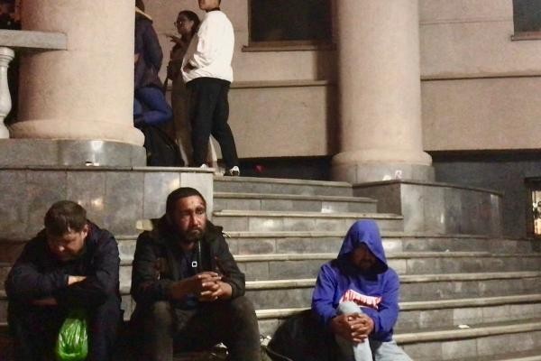 &laquo;Здесь движуха, отвечаю!&raquo;: когда Казань засыпает, улица Баумана просыпается