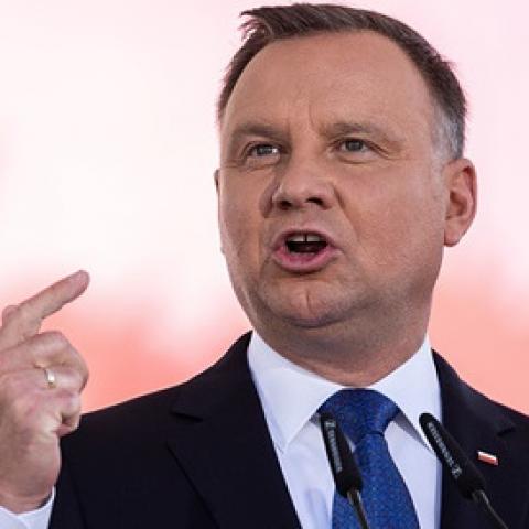 Президент Польши назвал Россию «ненормальной страной» Президент Польши назвал Россию «ненормальной страной»