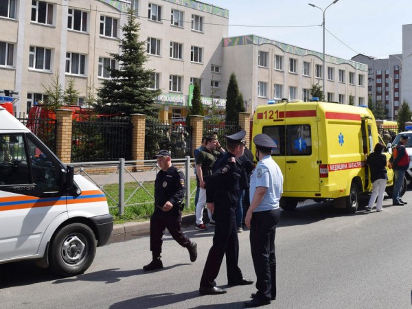 Восемь пострадавших при стрельбе в казанской гимназии направят в федеральные медцентры Восемь пострадавших при стрельбе в казанской гимназии направят в федеральные медцентры