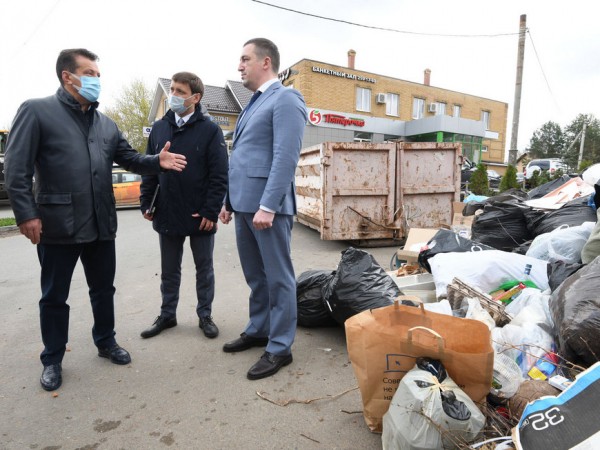 И.Метшин &ndash; регоператору: &laquo;Вы выиграли конкурс, обещали нам чистоту на мусорках. Где результат?&raquo;