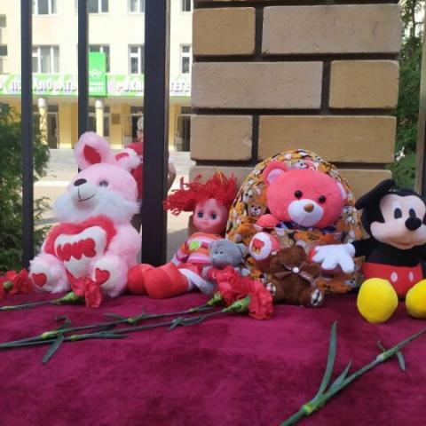 Пострадавшая в перестрелке учительница казанской гимназии день рождения встретила в больнице Москвы