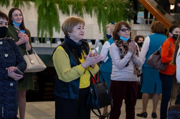 В театре Камала открылась выставка художника Валерия Скобеева (ФОТО)