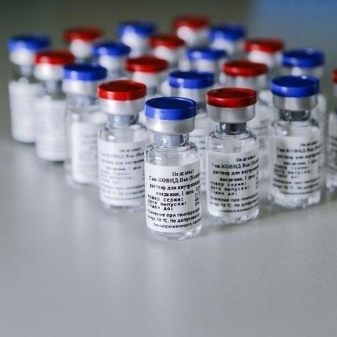 Первый российский регион сделал вакцинацию от COVID-19 обязательной