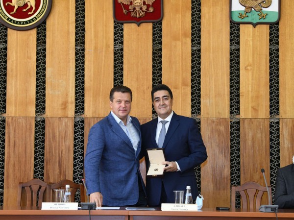 И.Метшин представил нового главу администрации Авиастроительного и Ново-Савиновского районов