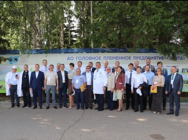 В Татарстане состоялось открытие II Всероссийского конкурса зоотехников-селекционеров молочного и мясного скотоводства (ФОТО) В Татарстане состоялось открытие II Всероссийского конкурса зоотехников-селекционеров молочного и мясного скотоводства (ФОТО)