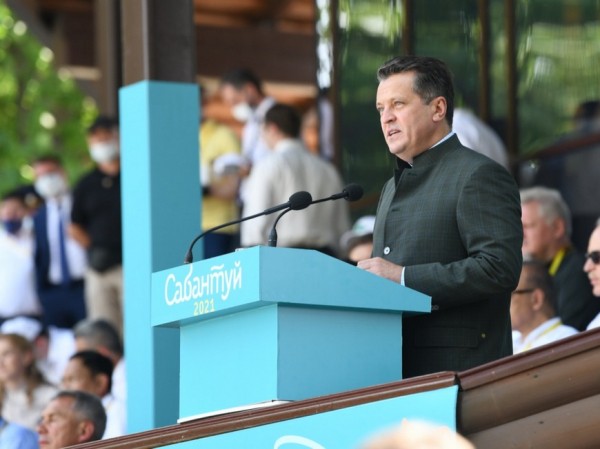 Казань празднует Сабантуй: сельские подворья 11 районов республики, продукция от самозанятых и бэлеш из полбы в татарской избе Казань празднует Сабантуй: сельские подворья 11 районов республики, продукция от самозанятых и бэлеш из полбы в татарской избе