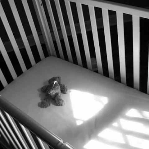 Россиянка попыталась успокоить годовалого сына и забила его до смерти Россиянка попыталась успокоить годовалого сына и забила его до смерти