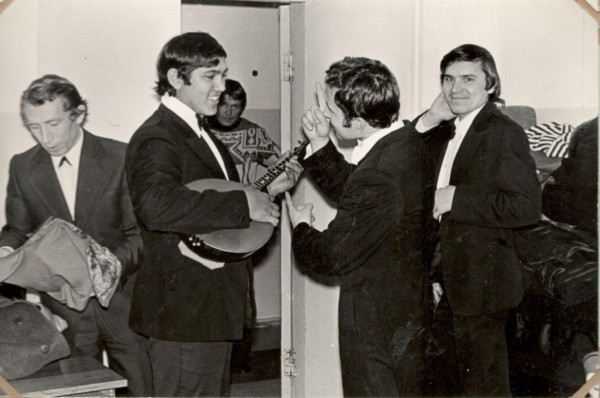 4 июля основателю и дирижеру оркестра Анатолию Шутикову исполняется 75 лет (УНИКАЛЬНЫЕ ФОТОГРАФИИ) 4 июля основателю и дирижеру оркестра Анатолию Шутикову исполняется 75 лет (УНИКАЛЬНЫЕ ФОТОГРАФИИ)