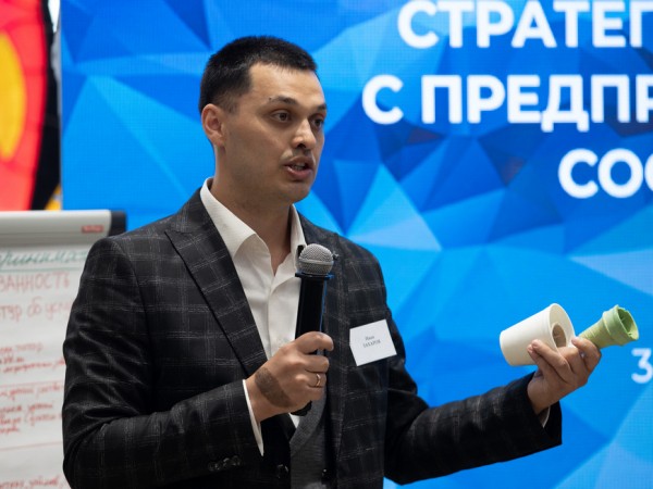 На встрече с предпринимателями Ильсур Метшин объявил о запуске городских грантов для стартапов На встрече с предпринимателями Ильсур Метшин объявил о запуске городских грантов для стартапов