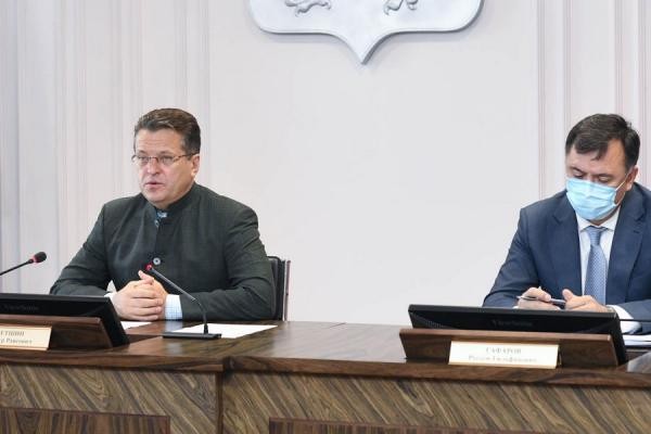 Ильсур Метшин обвинил в плохой работе ливневок &laquo;неравнодушных&raquo; казанцев