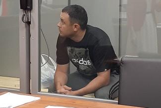 В Казани сперва отпустили, а потом отправили под арест подполковника МЧС, которого обвиняют во взяточничестве В Казани сперва отпустили, а потом отправили под арест подполковника МЧС, которого обвиняют во взяточничестве