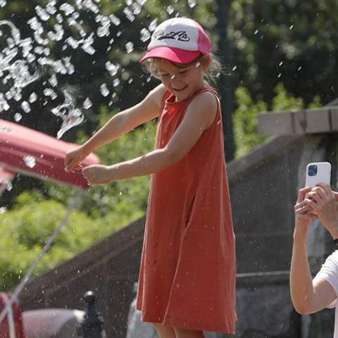 Путин подписал указ о единовременной выплате семьям, имеющим детей