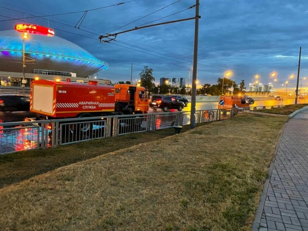 Меньше чем за час после ливня в Казани восстановлено движение транспорта Меньше чем за час после ливня в Казани восстановлено движение транспорта