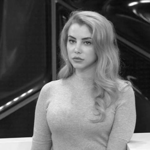 33-летнюю вдову самарского банкира Дмитрия Пузикова нашли мертвой в собственной квартире 33-летнюю вдову самарского банкира Дмитрия Пузикова нашли мертвой в собственной квартире