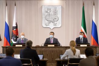 Большие праздники: мусульмане в Казани готовятся к жертвоприношению, православные - к встрече патриарха