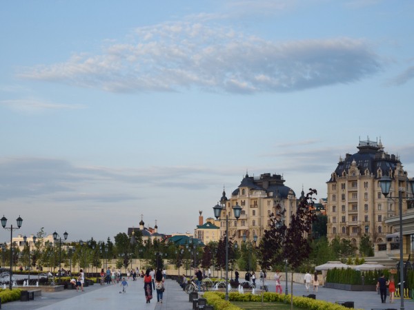 Выходные в Казани: экскурсия с министром спорта РТ, ярмарка иллюстраторов, танцы на Кремлевской набережной