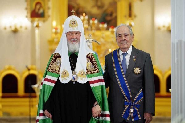 &laquo;Ваши имена занесены в историю&raquo;: патриарх Кирилл освятил в Казани воссозданный собор и наградил причастных