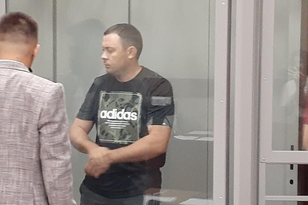 В Казани сперва отпустили, а потом отправили под арест подполковника МЧС, которого обвиняют во взяточничестве В Казани сперва отпустили, а потом отправили под арест подполковника МЧС, которого обвиняют во взяточничестве